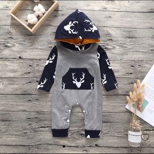 Elk Print Hooded Long-sleeve Jumpsuit in Grey